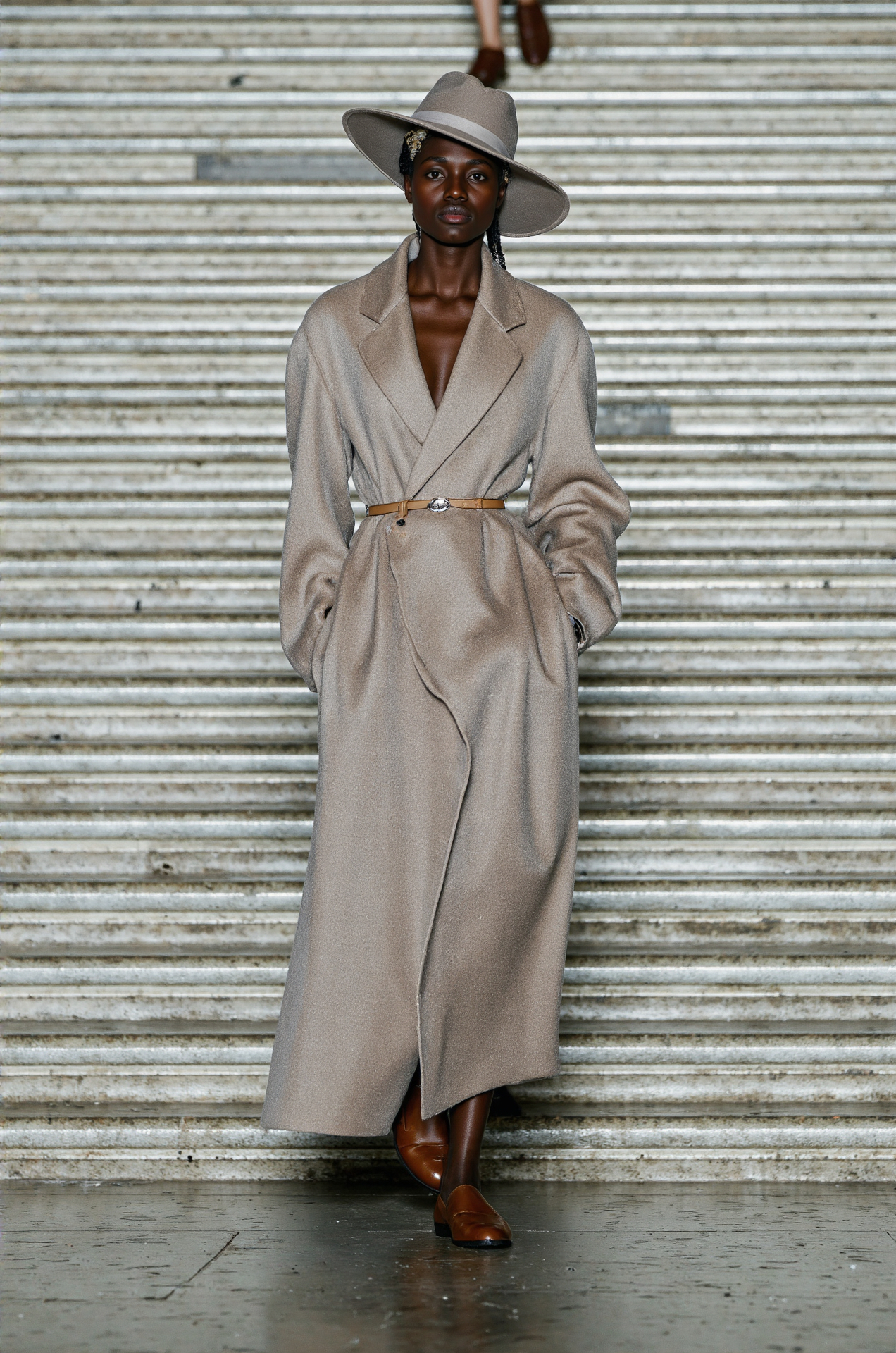 Neutral Trench Coat Wide Brim Hat Belted Silhouette Elegant Fashion